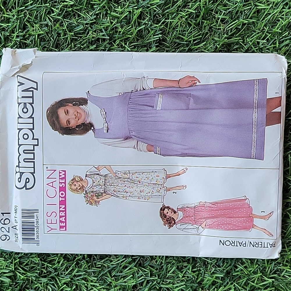 Simplicity McCalls Vintage Sewing Pattern Bundle - Picture 2 of 6